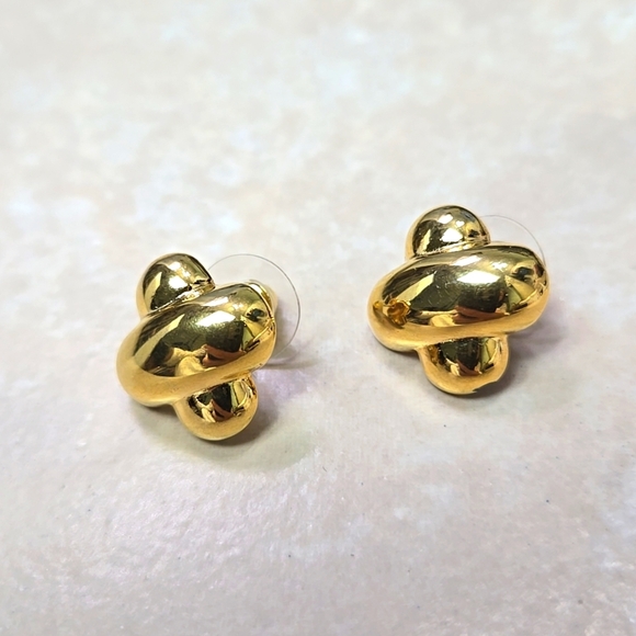 Elegant Gold Tone Knot Stud Earrings - Picture 4 of 11